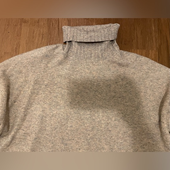 Tuckernuck POMANDER PLACE Dress NWT Hazelwood Vivianne Beige Sweater M - Picture 7 of 16